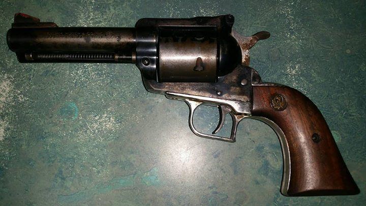 Revolver, PolyDyn 2A Gun Oil application